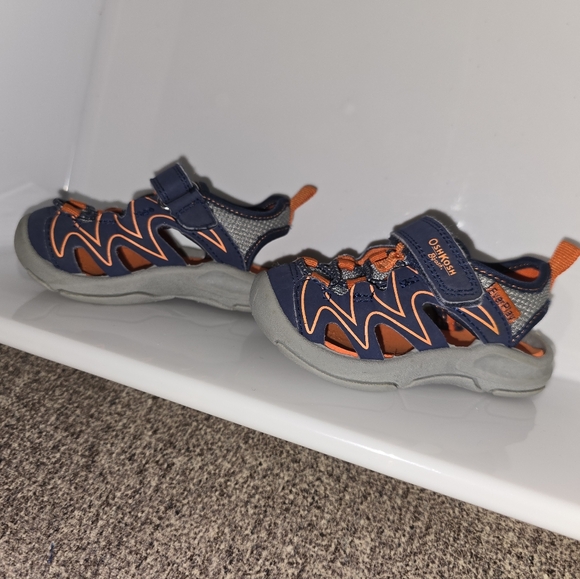 OshKosh: Baby Boy's Martin Sandal, Size: 4, Navy & Orange, Excellent condition - Picture 2 of 16